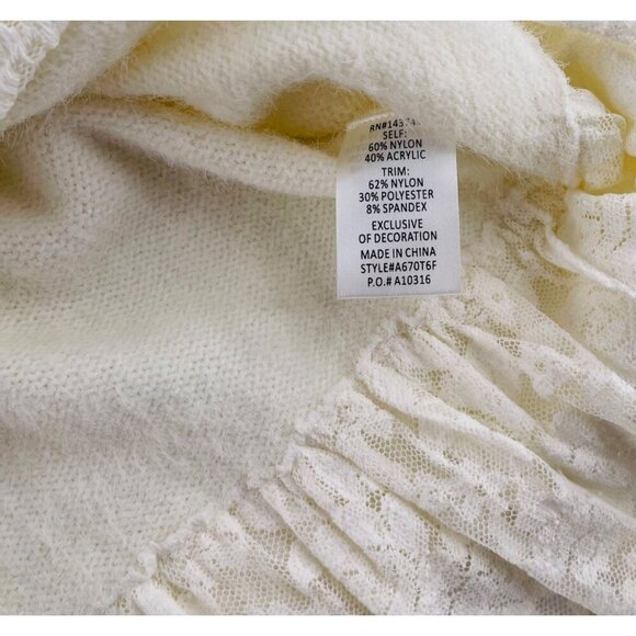 Sid + Sam Ivory Knit Sweater With Lace Ruffled Hem Womens size Medium Pullover - Picture 3 of 5